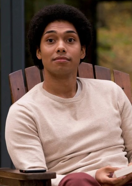 Chance Perdomo photo