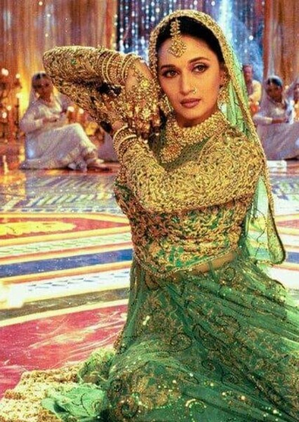 Chandramukhi (Madhuri Dixit)