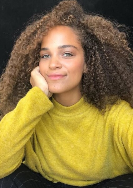 Chanel Mings photo