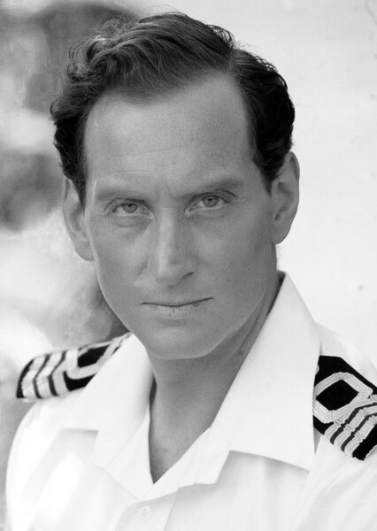 Charles Dance photo