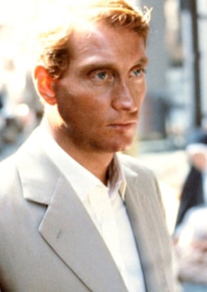 Charles Dance