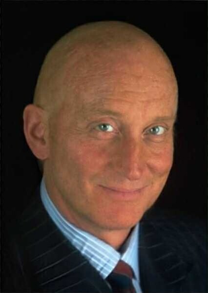 Charles Dance photo