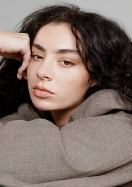 Charli XCX photo