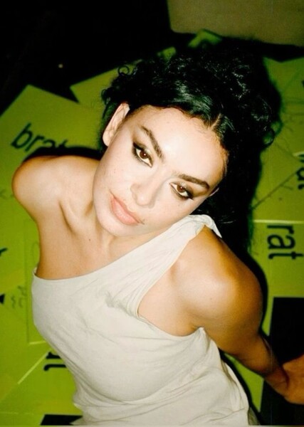 Charli XCX photo