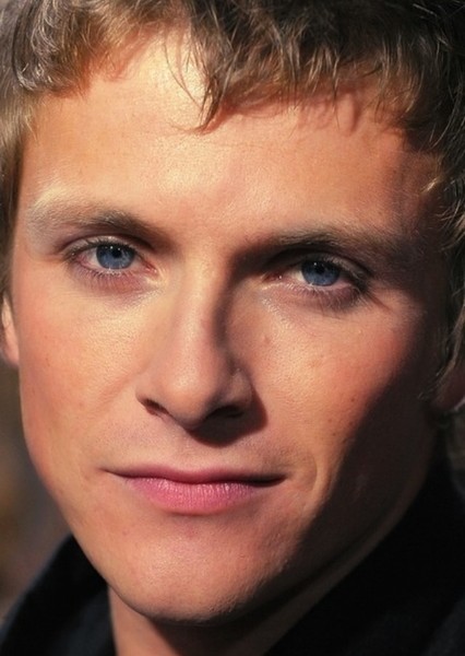 Charlie Bewley photo