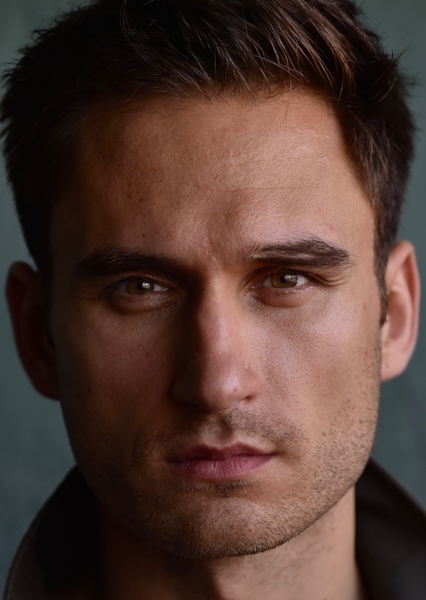 Charlie Clapham photo