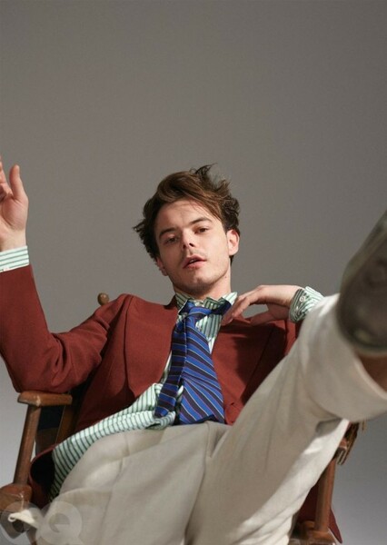 Charlie Heaton photo