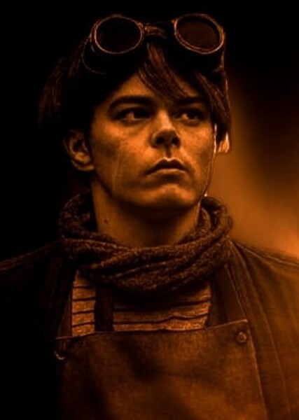 Charlie Heaton photo