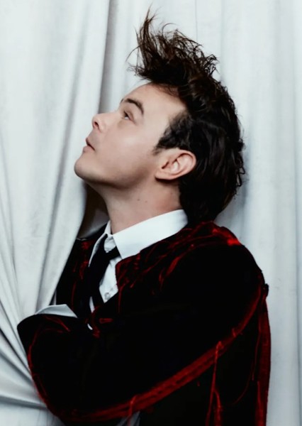 Charlie Heaton photo