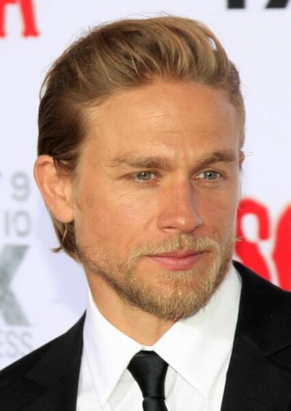 Charlie Hunnam photo
