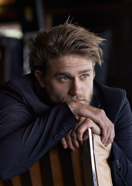 Charlie Hunnam photo