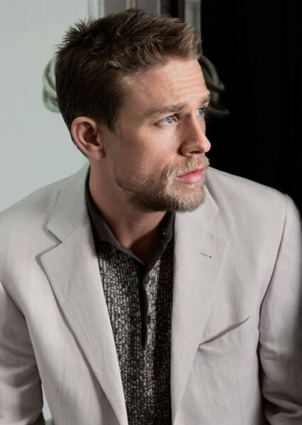 Charlie Hunnam photo