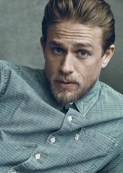 Charlie Hunnam photo