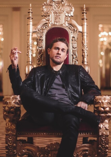 Charlie Hunnam photo