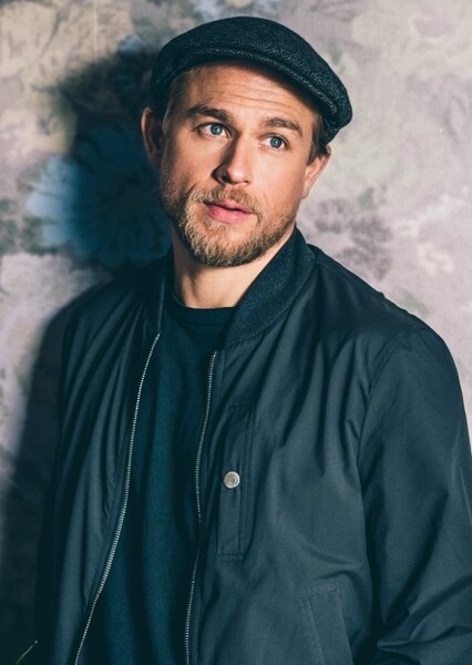 Charlie Hunnam photo