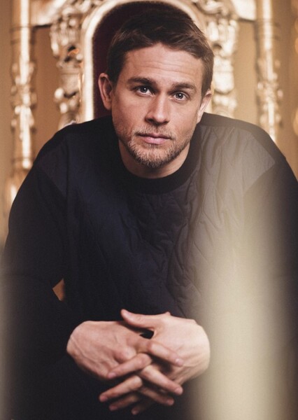 Charlie Hunnam photo