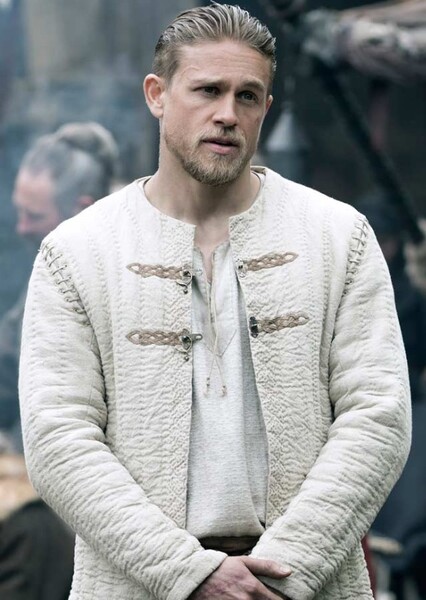Charlie Hunnam photo