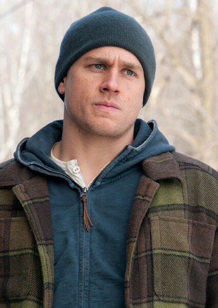 Charlie Hunnam photo