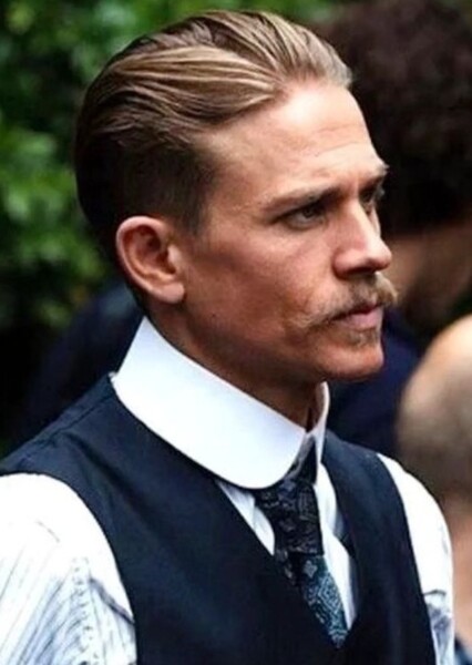 Charlie Hunnam