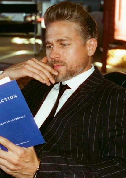 Charlie Hunnam photo