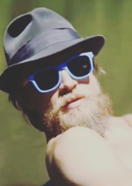 Charlie Hunnam photo