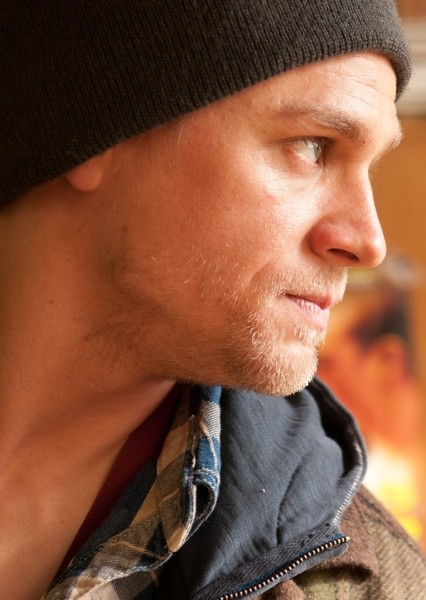 Charlie Hunnam photo