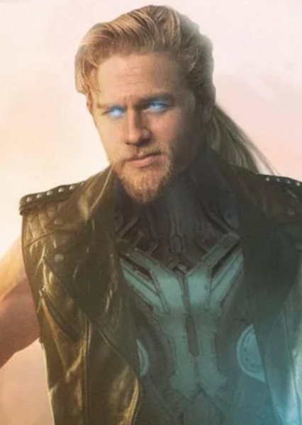 Charlie Hunnam photo