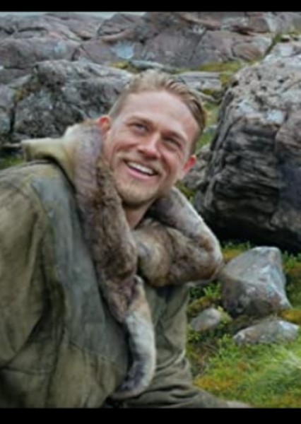Charlie Hunnam photo