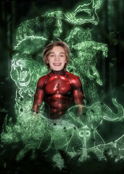 Charlie Plummer photo