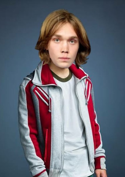 Charlie Plummer photo
