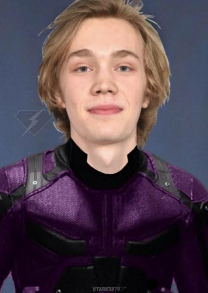 Charlie Plummer photo