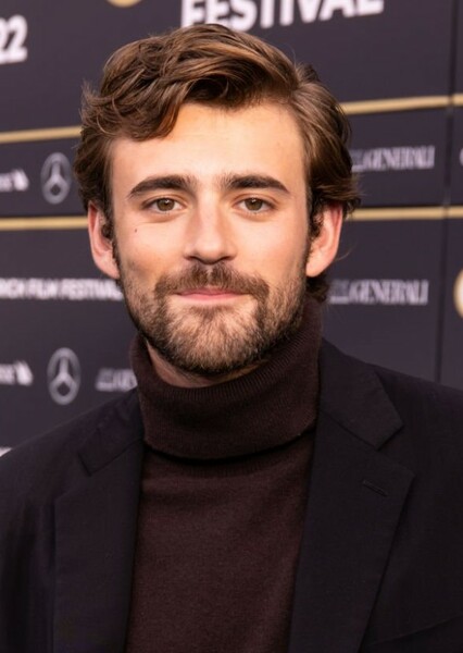 Charlie Rowe photo
