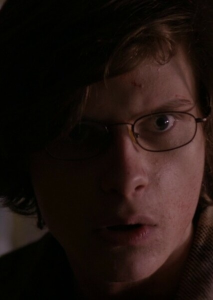 Charlie Tahan photo