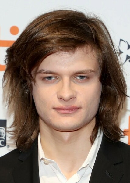 Charlie Tahan