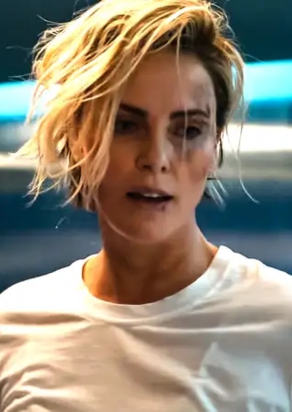 Charlize Theron photo
