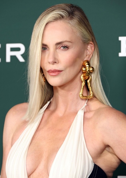 Charlize Theron photo