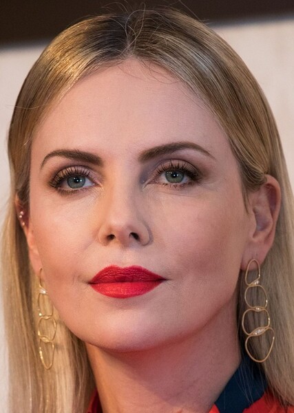 Charlize Theron photo