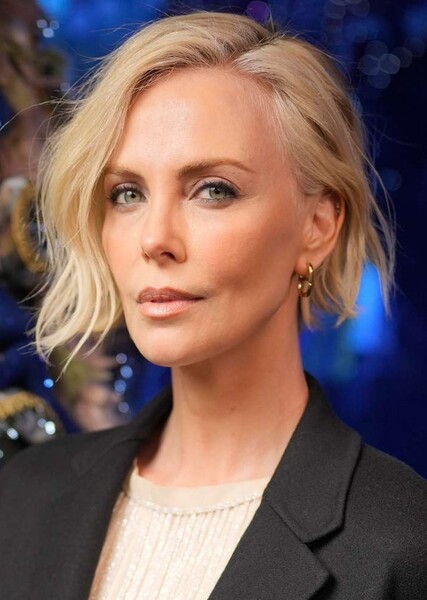 Charlize Theron photo