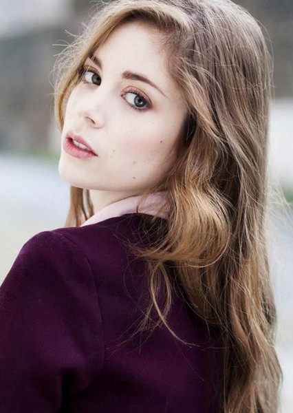 Charlotte Hope photo