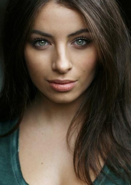 Charlotte Jordan photo