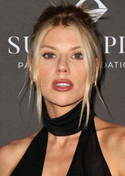 Charlotte McKinney photo