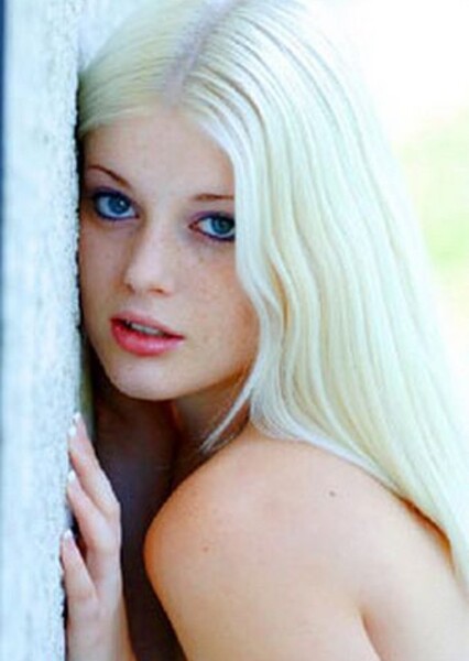 Charlotte Stokely photo