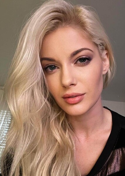 Charlotte Stokely photo