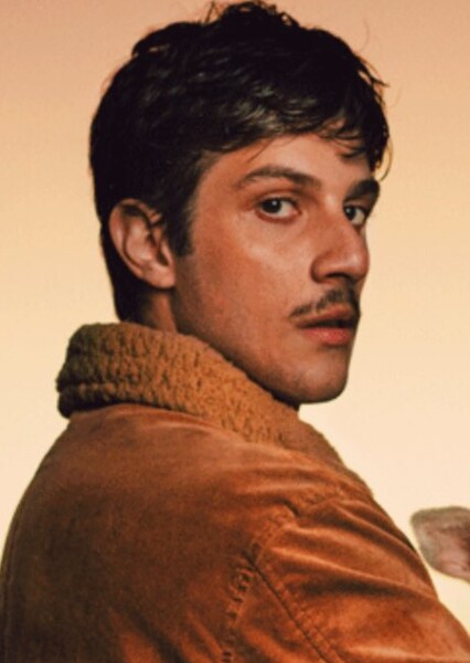 Chay Suede photo