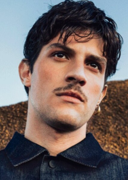Chay Suede photo
