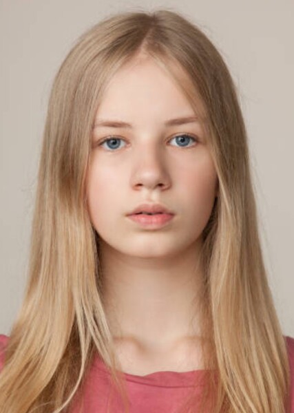 Chelsea Dutchin photo