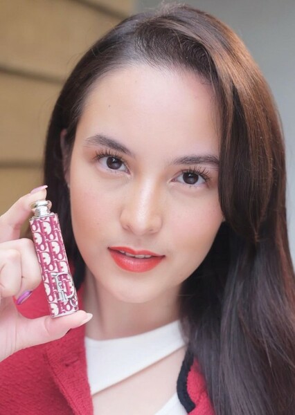 Chelsea Islan photo