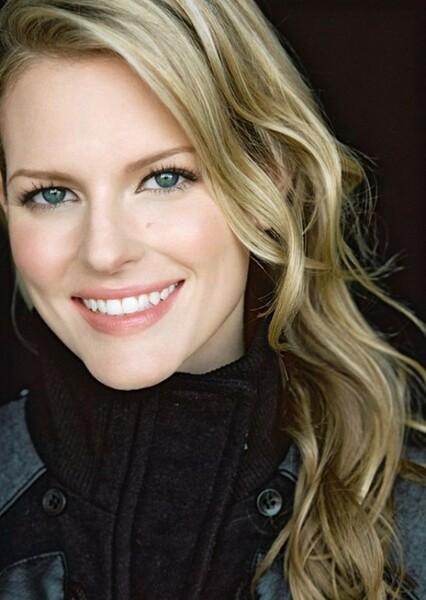 Chelsey Crisp photo