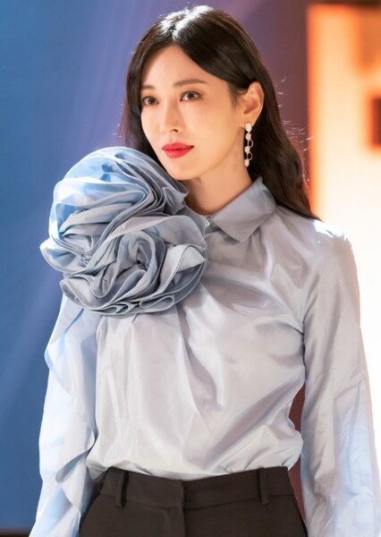 Cheon Seo-jin photo