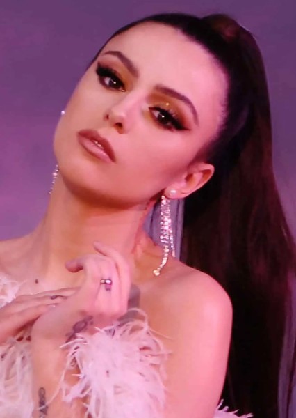 Cher Lloyd photo